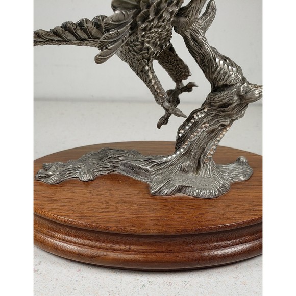 MASTERWORKS PEWTER EAGLE Limited Edition  Fine Wood Base Landing #898-/2300 - Picture 3 of 10
